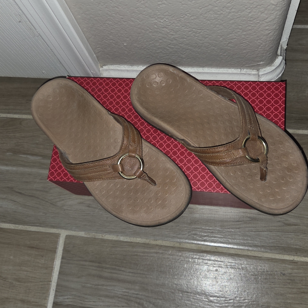 Vionic Brown Sandals with Minimalist Design